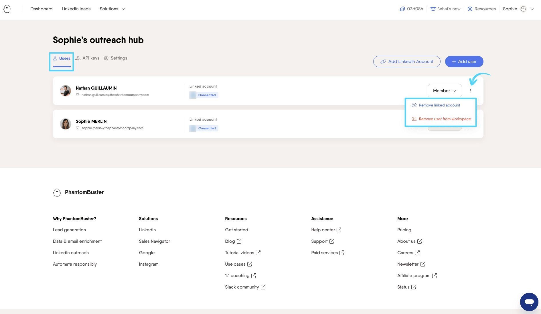 PhantomBuster Users & accounts tab listing all connected LinkedIn accounts with status and reconnect options