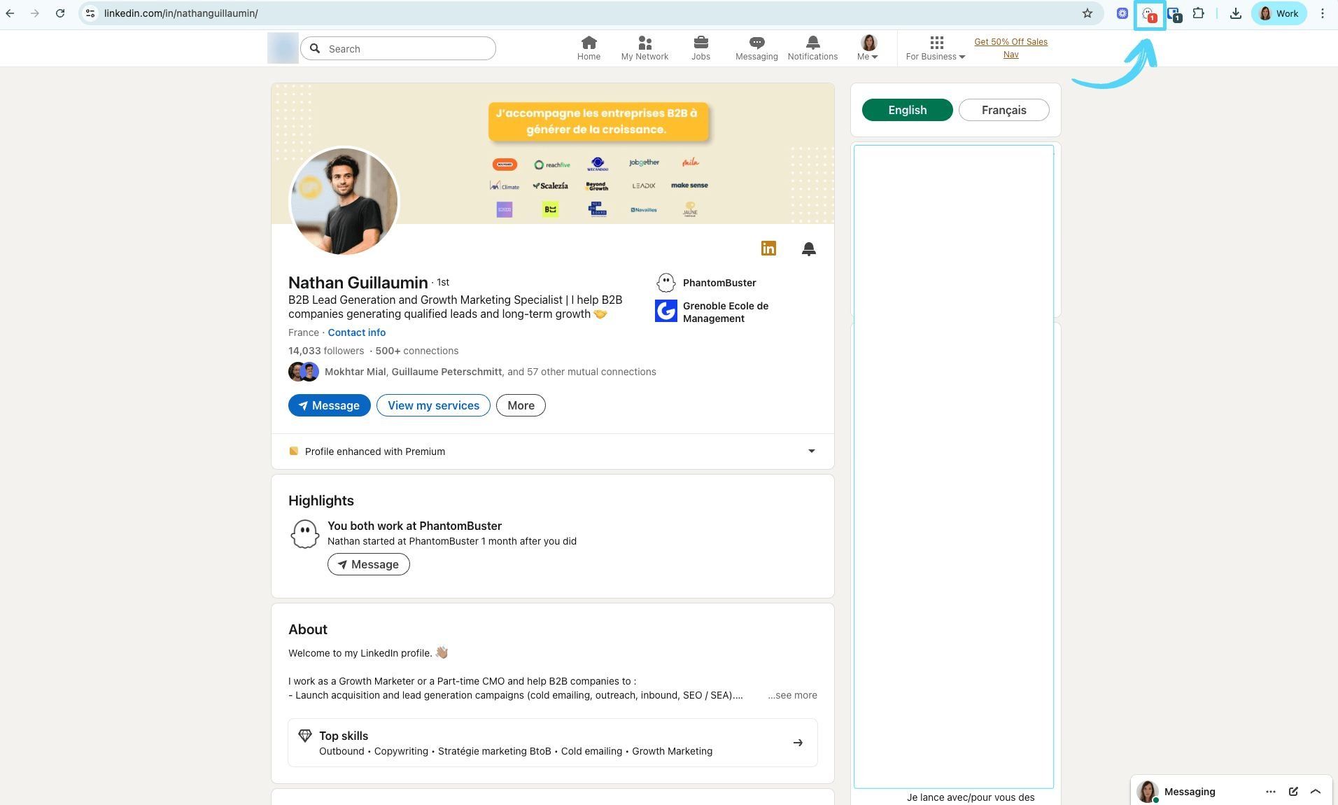 PhantomBuster extension icon showing notification badge on a LinkedIn profile page